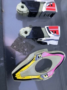 Mighty Morphin Power Rangers Time Force Deluxe Megazord Frontschild Teile Hände - Bild 1 von 20