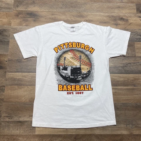 Pittsburgh Pirates T Shirt Men’s Medium MLB Baseball Short Sleeve Cotton Adult Cover