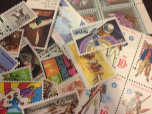 30 Estampillas de 10 centavos antiguas casi nunca montadas - Imagen 1 de 1