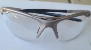 Pyramex Schutzbrille Avante - silberner Rahmen - klare Linse 50/50 Spiegel Z87.1 - Bild 1 von 6