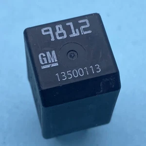 1PC GM 13500113 8430 13848981 12V Power Relay 4Pins New - Picture 1 of 5