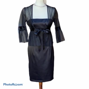 Donna Morgan zweiteiliges Etuikleid mit transparenter Bindejacke Gr. 4 schwarz - Bild 1 von 8