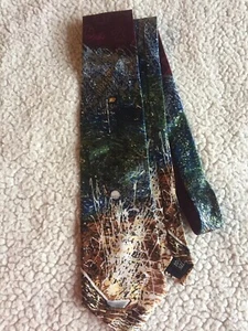 EVAN-PICONE SPORT MEN'S NECK TIE GOLF SCENE SHORT 100% SILK VINTAGE 1997 - Picture 1 of 9