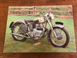 Postal vintage del Museo Nacional de Motocicletas Royal Enfield 1951 500cc - Imagen 1 de 4