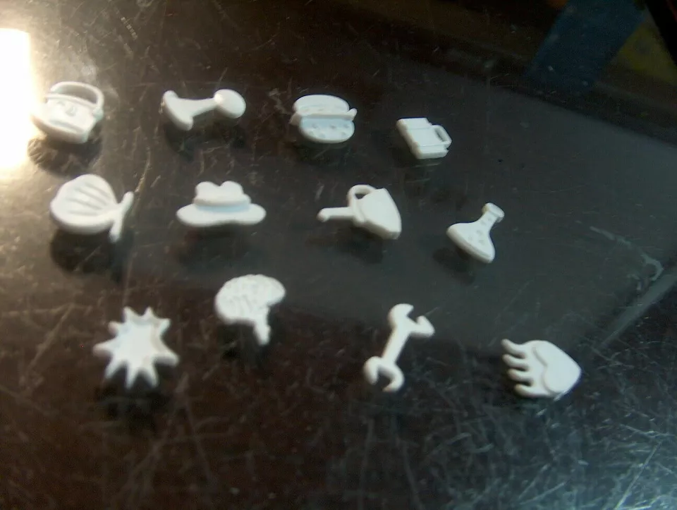 SpongeBob Operation Board Game Replacement Piece parts Sponge Bob - You Pick - Image 1 of 1