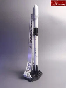 1:200 Scale spacex F9 spacecraft with launcher model Finished Painted product - Picture 1 of 11