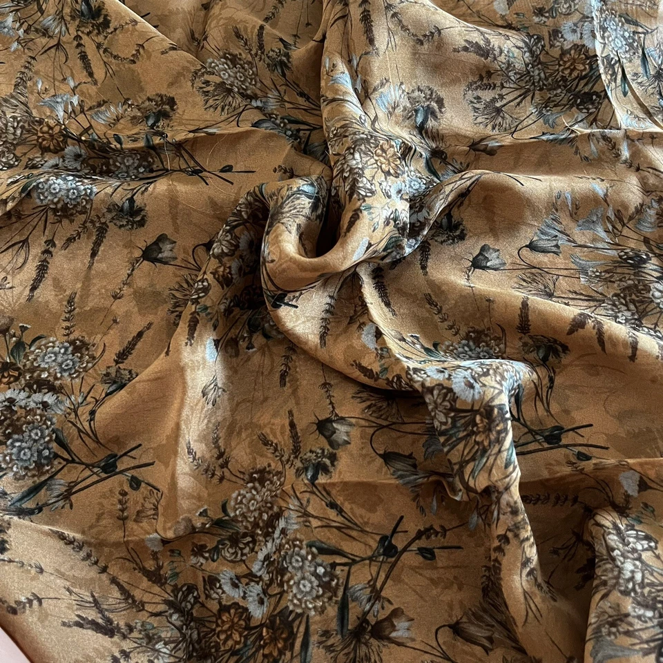 Alta Moda 100% Silk Chiffon Light Brown Floral  0.57 x 1.37m Remnant,Scarf Y20 - Image 1 of 2