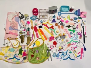 Puppenzubehör Konvolut Barbie & andere kleine Puppen Vintage Modern gemischt Set D BIN39 - Bild 1 von 23