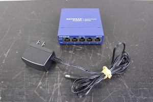NetGear ProSafe GS105 v5 5-Port Gigabit Ethernet Switch W/ Power Cable - Picture 1 of 2