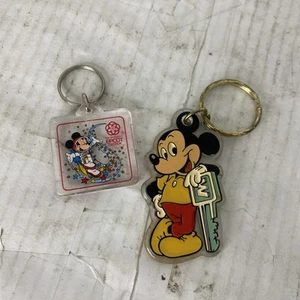 Lot Of 2 Vintage Disney Mickey Mouse Plastic Keychain & Epcot Keychain - Picture 1 of 2