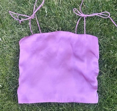 Top Urban Outfitters Top Satén Seda Corbata Camiseta corta Cami Smock Camisa corta UO Foto 1 de 4