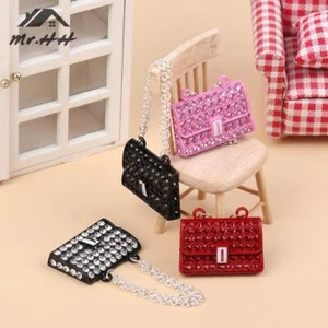 Casa de Muñecas Miniatura Bolso de Hombro Modelo Metal Cadena Paquete Muñeca Decoración Juguete - Imagen 1 de 30