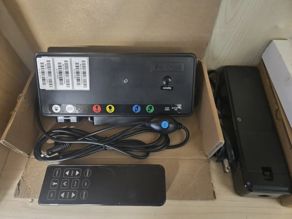 3 шт. — управление Richmat HJC9G + адаптер питания + пульт дистанционного управления Leggett & Platt - Изображение 1 из 4