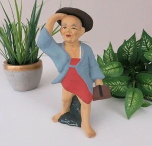Vintage Tilso or Hakone Japanese Hand Painted Man Searching in the Distance - Picture 1 of 7