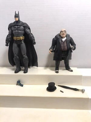 Conjunto 2 bonecos colecionáveis Batman Arkham City série 3 - Imagem 1 de 3