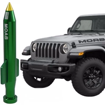 Antena bala MOAB madre de todas las bombas verde para Jeep Wrangler y Gladiator 2020 Foto 1 de 4