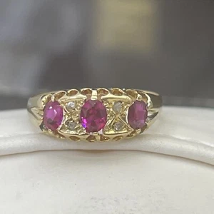 Antikes viktorianisches 18k Gelbgold Diamant & Rubin 3 Steine Band - Bild 1 von 8