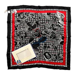 Mickey's World Disney Seide quadratischer Halstuch selten S/525113 Skizze Neu - Bild 1 von 5