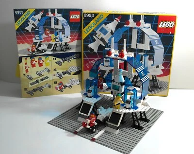 LEGO Vintage Classic Space Futoron: Cosmic Laser Launcher (6953) with Box - Image 1 of 4