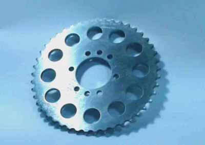 PIÑÓN SUZUKI GS400 GS425 GS450 SU-30 SU-301 NOS PORTCO 45T Acero Hecho en EE. UU. Foto 1 de 4