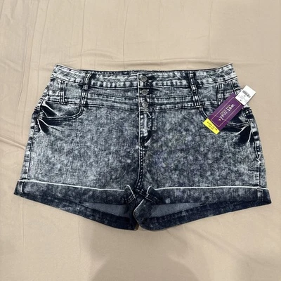 Vintage Y2K Wet Seal PLUS SIZE Denim Cutoff Shorts Size 20 Festival  Beachy - Image 1 of 4