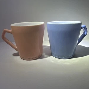 Hazel Atlas Milk Glass Pink & Blue Baby Kids Child's Mugs Vintage Kiddie Cups - Picture 1 of 18