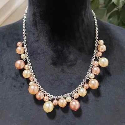 Collar de cadena ajustable para mujer Liz Claiborne tono dorado imitación perlas Foto 1 de 4