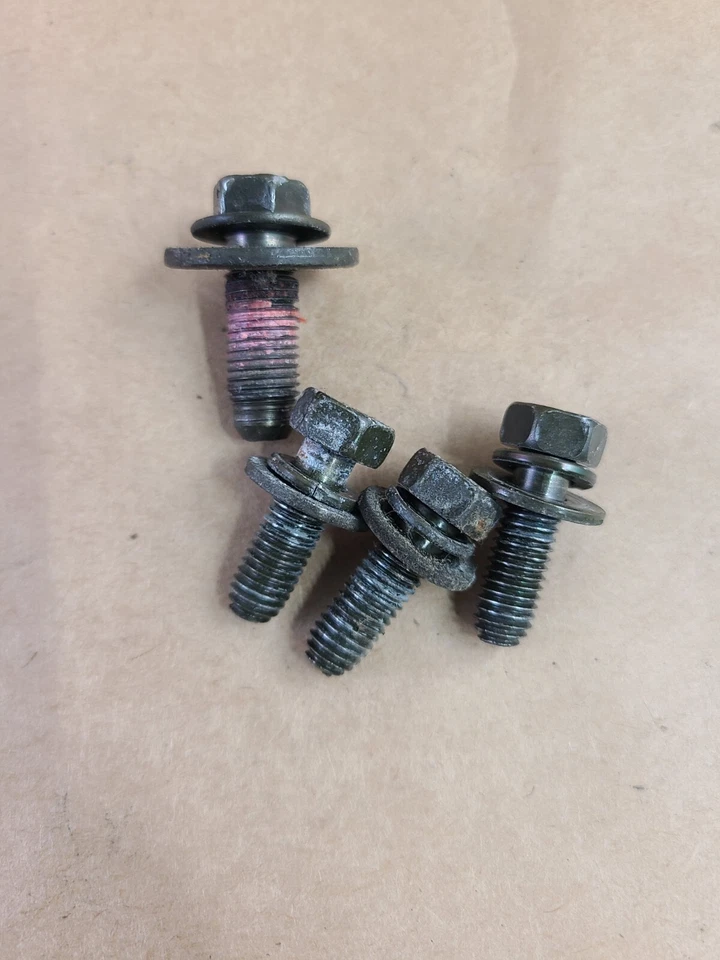 Pernos de montaje del asiento delantero Acura Integra 1994-2001 OEM Foto 1 de 4