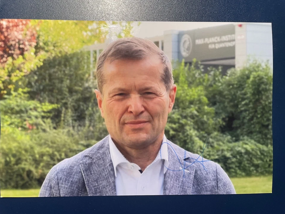 Ferenc Krausz Physik-Nobelpreisträger 2023 Echtfoto mit Originalautogramm - Bild 1 von 1