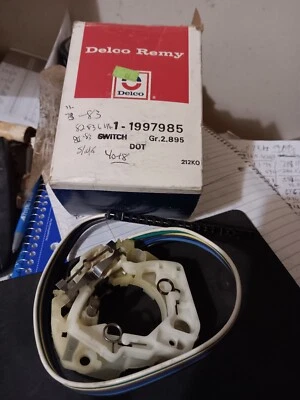 NOS 1973 -1983 Chevrolet /GMC TRUCKS AND VANS  Turn Signal Switch 1997985 - Image 1 of 3