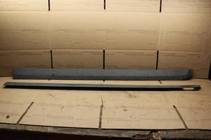 2003 2004 2005 2006 VOLVO XC90 RIGHT FRONT DOOR MOLDINGS TRIMS 30698452 - Picture 1 of 9