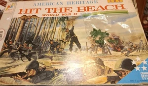 VtG 1965 Milton Bradley Hit the Beach *Replacement Part Set of 4 Green Soldiers - Picture 1 of 2