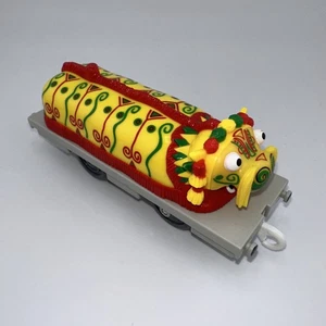 Tomy Plarail Trackmaster Thomas, Chinese Dragon Car, Light Up Beschreibung lesen - Bild 1 von 5