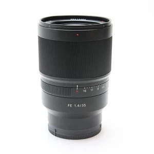 SONY Distagon T* FE 35mm F/1.4 ZA SEL35F14Z (for SONY E) #275 - Picture 1 of 12