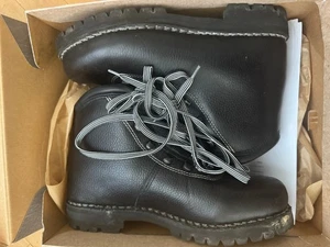 Limmer Boots – Men’s 10 – Made in Germany – Black Leather – worn once - Picture 1 of 3