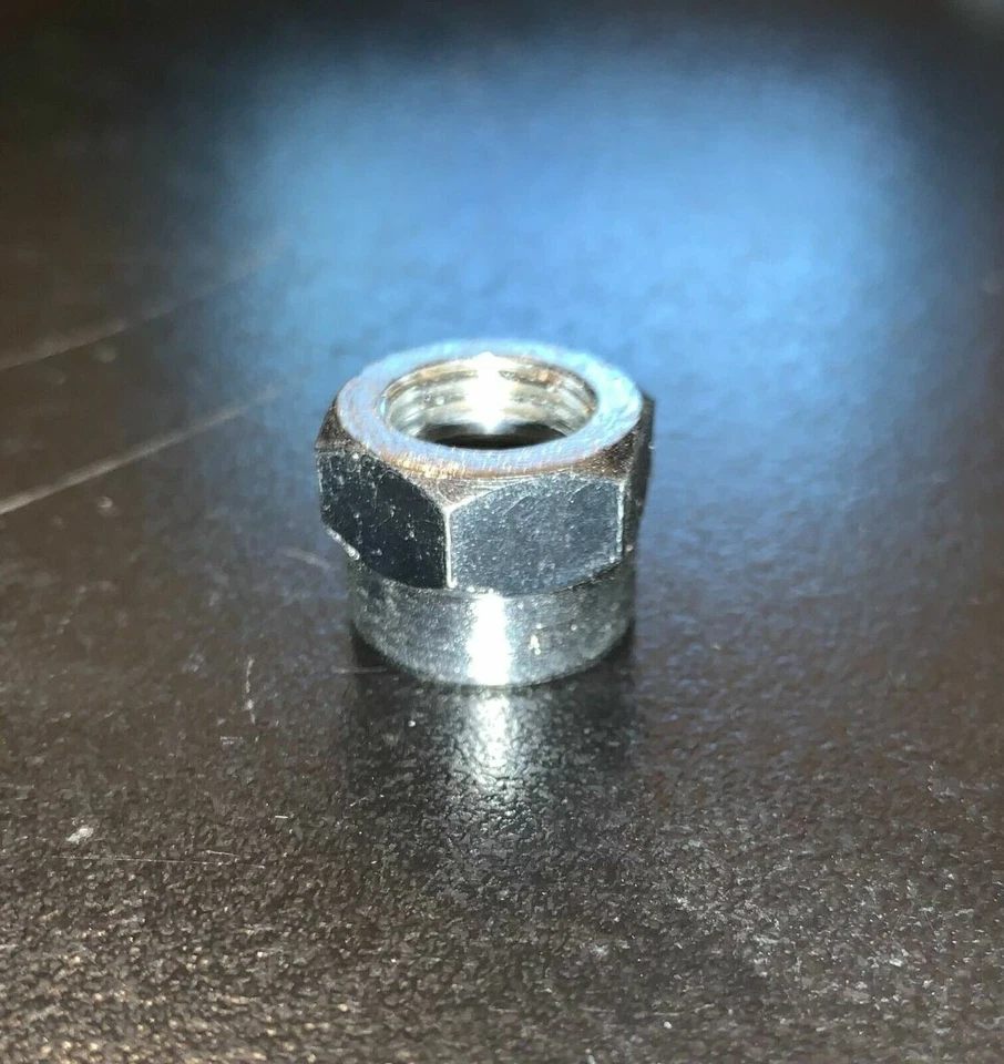 Tuerca de bloqueo de señal de giro Honda CB GL VT 1969-2007 90315-102-730 Foto 1 de 4