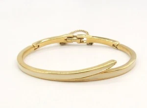 6.5" MONET Gold-P Hinged Link Cream Enamel Oval Bangle Bracelet w/Safety Chain - Picture 1 of 4