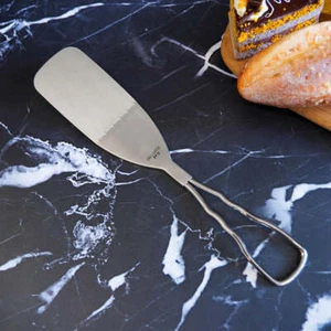 KAI Beiyin Thin Flat Stainless Steel Spatula Light & Elastic Easy to Stir & Fry - Picture 1 of 3