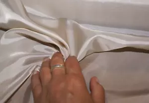 5m Lots - NUDE Light Weight Charles Parsons Lining Fabric, 2.5m lot - Bild 1 von 3
