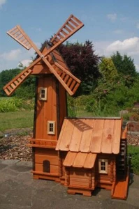 Windmühle mit integrierter Wassermühle - Bild 1 von 7