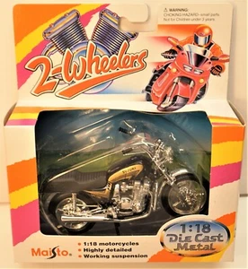 MAISTO 2 WHEELERS VINTAGE 1995 SUZUKI GSX750 GOLD BLACK MOTORCYCLE MISB - Picture 1 of 2