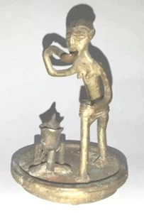 Antique Gold Weight Ashanti Tribal African Man Cooking Pot Cast Lid Urn - Picture 1 of 9