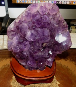 LG. AMETHYST CRYSTAL CLUSTER  GEODE F/ BRAZIL CATHEDRAL; WOOD STAND  - Picture 1 of 6