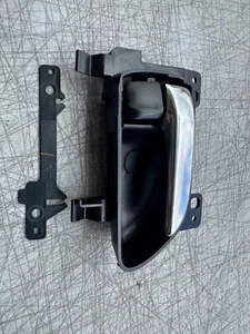 2017 SUBARU BRZ FRONT DOOR INTERIOR HANDLE RIGHT SIDE - BLACK OEM - Picture 1 of 4