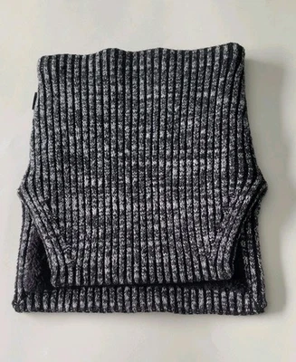 Calentador de cuello tejido forrado de vellón texturizado Lululemon para mujer lana merino negro/blanco O/S Foto 1 de 4