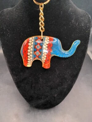 Vtg Abraham Palatnik PAL Artemis Optic Art Acrylic Elephant Sculpture Keyring - Image 1 of 4