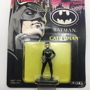 1992 ERTL Batman Returns Catwoman Die Cast Action Figure 2484-7HAO Sealed NEW - Picture 1 of 24