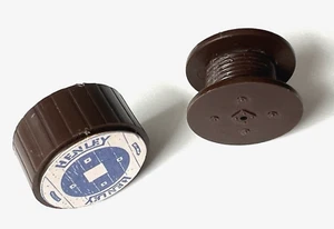 Two OO Railway Cable Drums, One Marked "Henley", the other Un-labelled - V. Rare - Picture 1 of 7