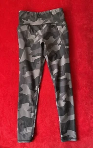 Old Navy Active Girl's High Rise Go-Dry Black & Gray Camo Ankle Leggings M (8) - Picture 1 of 9