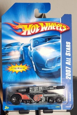 Hot Wheels 2007 All Stars #142 Dark Metalflake Silver Invader con misil de disparo Foto 1 de 2